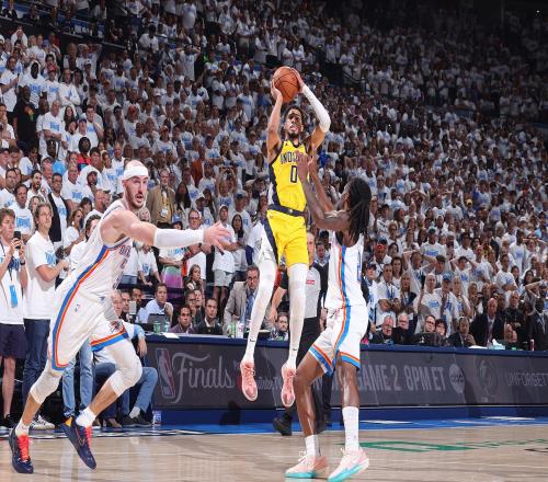 不慌NBA過(guò)往18支主場(chǎng)輸總決G1球隊(duì)10支最終都奪冠4次紳士橫掃
